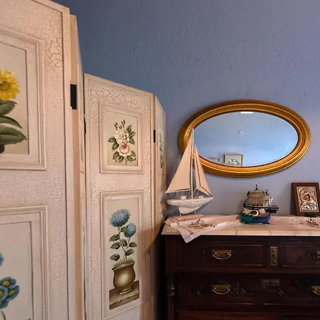 Traditional Stonehouse Verga *