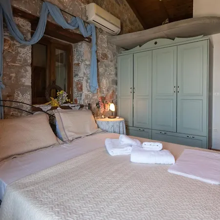 Tatil Evi Traditional Stonehouse Verga Kalamata