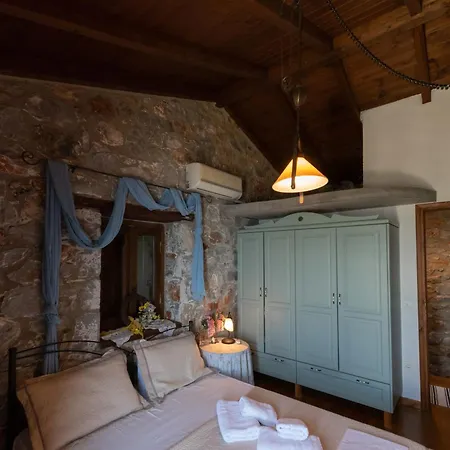 Traditional Stonehouse Verga Kalamata