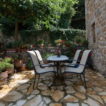 Traditional Stonehouse Verga Tatil Evi *