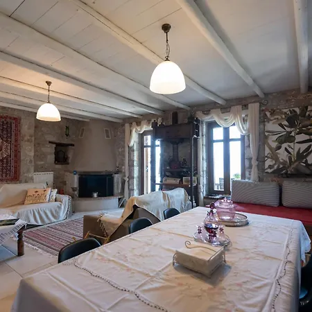 Tatil Evi Traditional Stonehouse Verga Kalamata