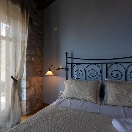 Traditional Stonehouse Verga Tatil Evi