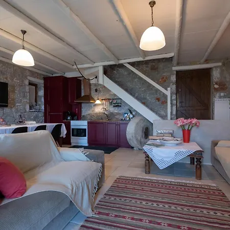 Tatil Evi Traditional Stonehouse Verga Kalamata