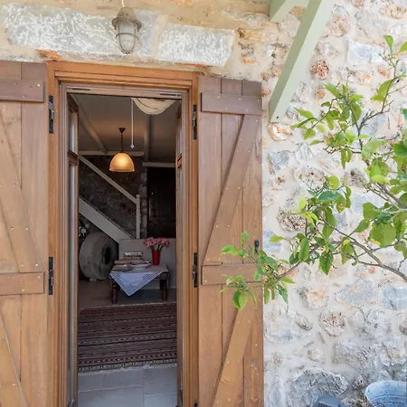 Tatil Evi Traditional Stonehouse Verga