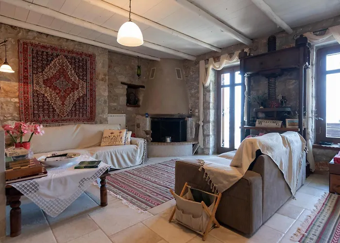 Nyaraló Traditional Stonehouse Verga *