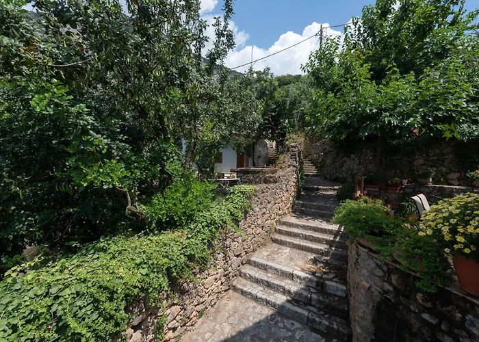 Nyaraló Traditional Stonehouse Verga