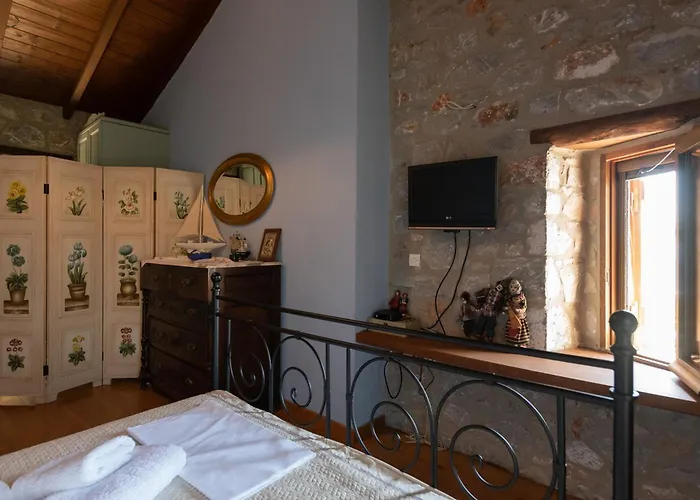 Traditional Stonehouse Verga 펜션 칼라마타