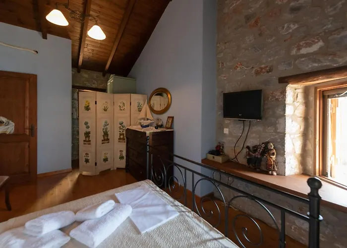 Traditional Stonehouse Verga 펜션 칼라마타