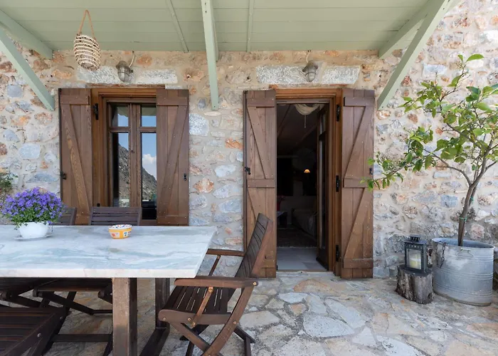 Traditional Stonehouse Verga Nyaraló Kalamáta